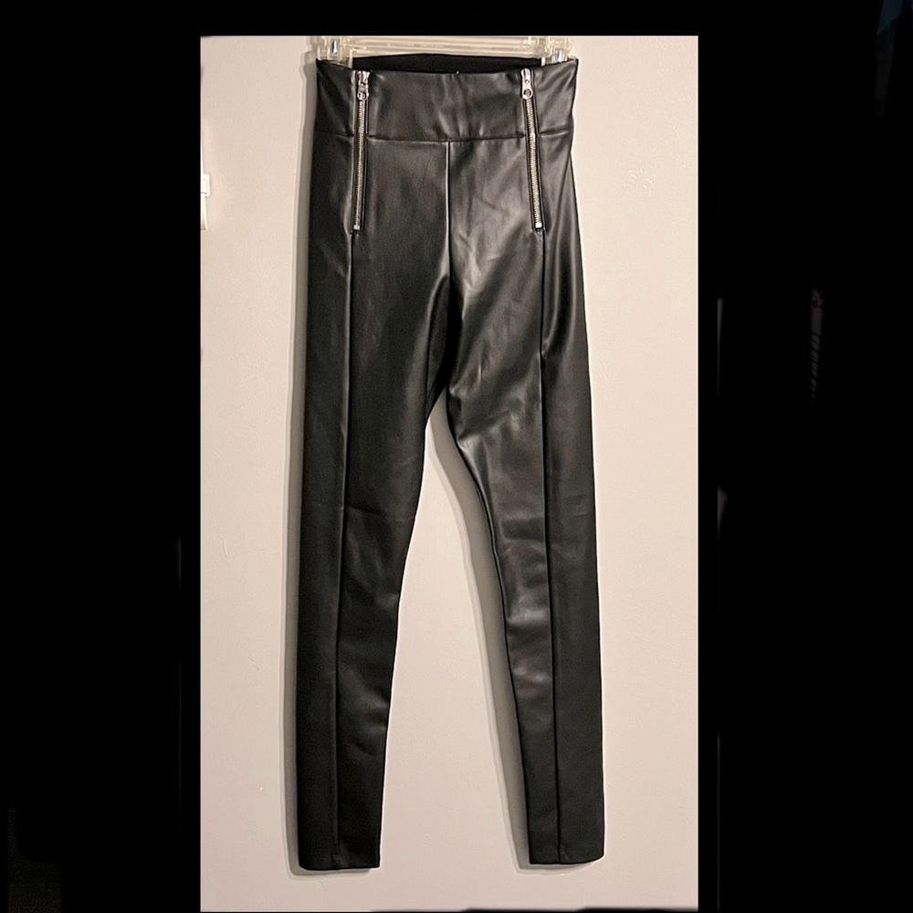 New Karen Millen black dress stretch pants with faux leather front, size 6